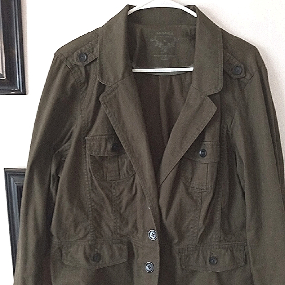 Army Style Jacket - Picture 2 of 8